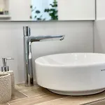 Komfort - Zentral, Mit Balkon Und Waschmaschine Apartment Düsseldorf