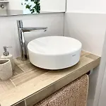 Apartment Komfort - Zentral, Mit Balkon Und Waschmaschine Düsseldorf