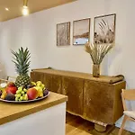 Komfort - Zentral, Mit Balkon Und Waschmaschine