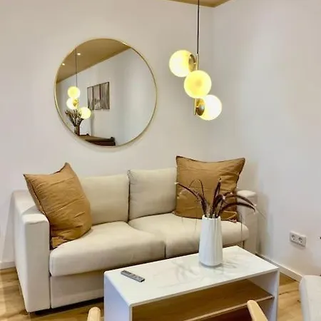 Komfort - Zentral, Mit Balkon Und Waschmaschine Appartement Düsseldorf