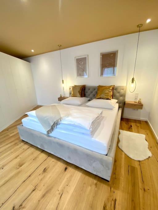 Komfort - Zentral, Mit Balkon Und Waschmaschine Apartment *