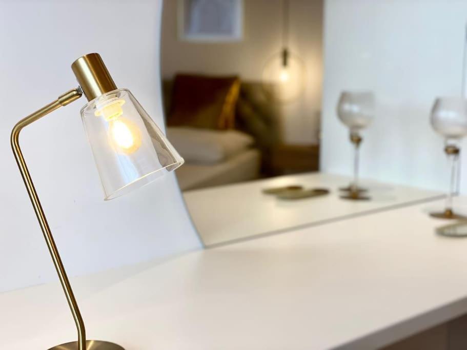 Komfort - Zentral, Mit Balkon Und Waschmaschine Düsseldorf